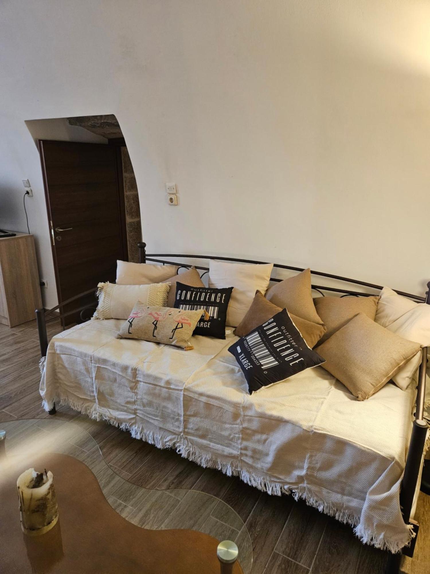Kamares Stone House 1 Apartment Alika Bagian luar foto