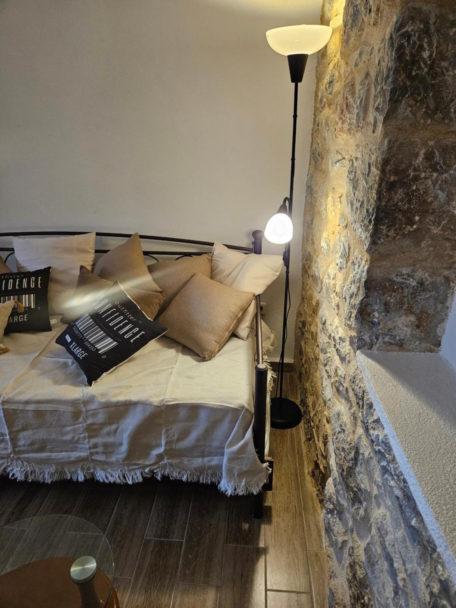 Kamares Stone House 1 Apartment Alika Bagian luar foto